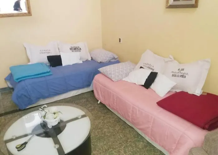 Muy Linda Casa A 1 Cuadra De Terminal De Omnibus